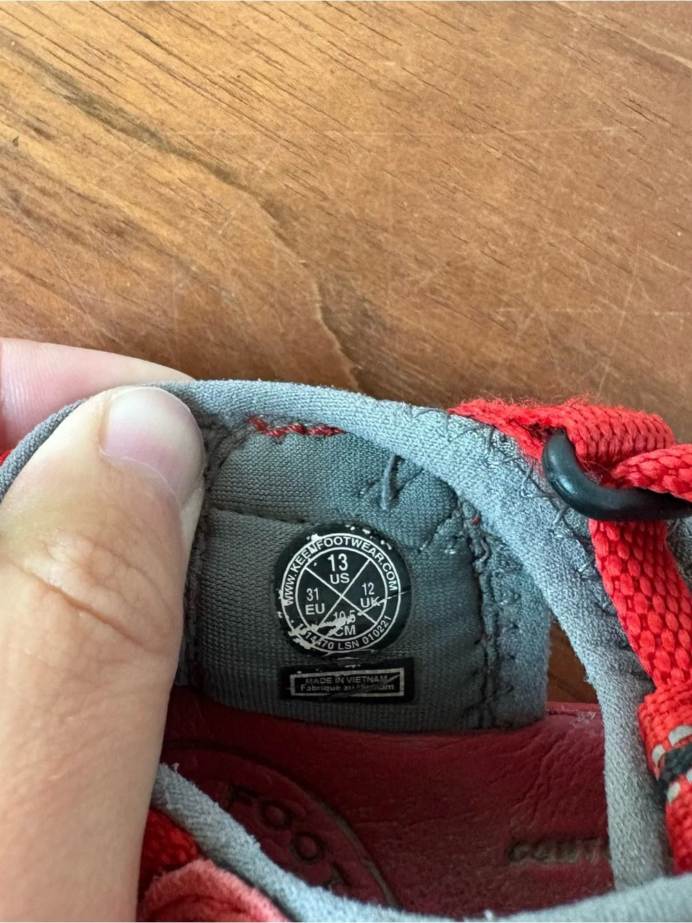 KEEN Kids' Seacamp II CNX Red Sandals Shoes Size 13 Hiking Outdoor Water Comfort